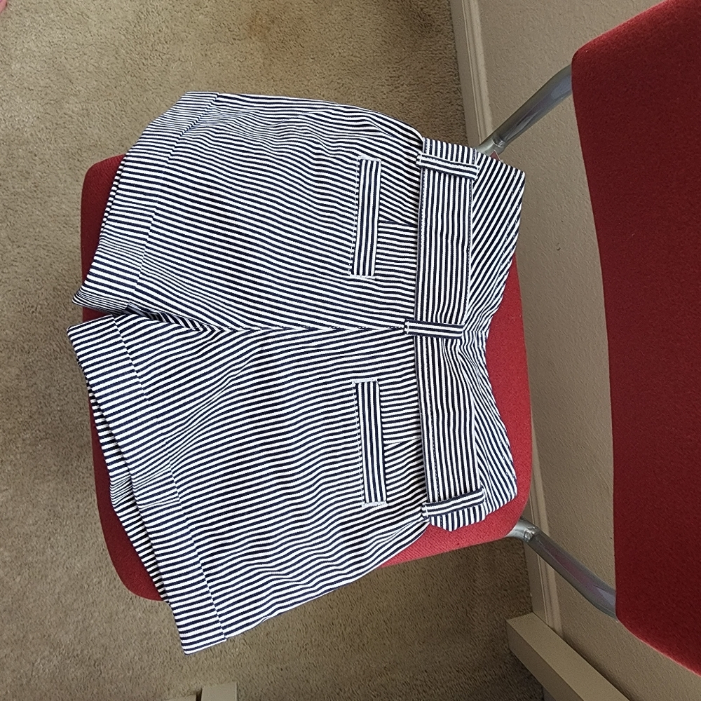 GAP STRIPED SHORTS - Picture 3 of 3